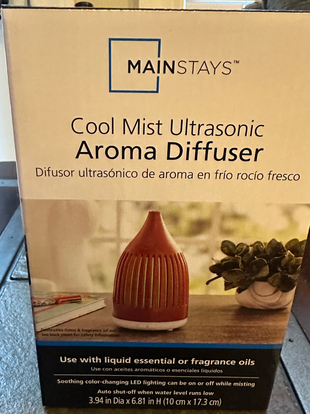 Mainstays Cool Mist Ultrasonic Aroma Diffuser in a terracotta color NEW